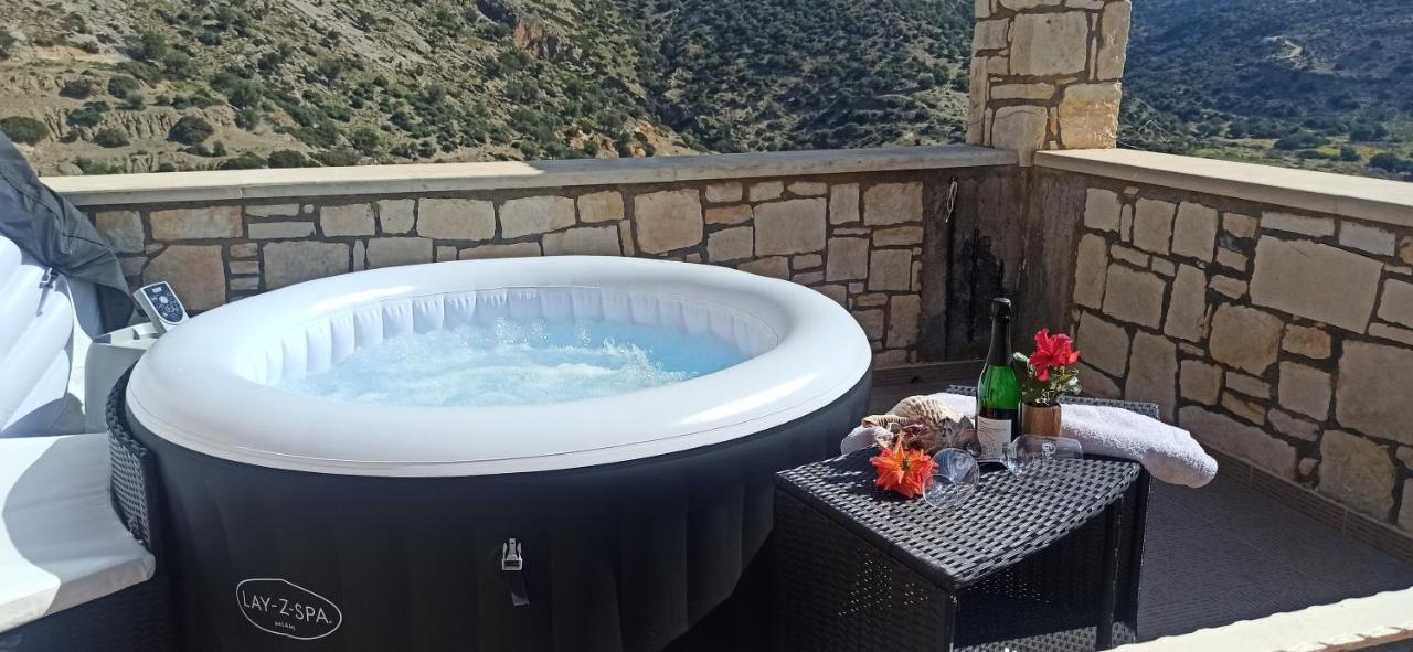 Elouthia Residence With Sea View And Hot Tub Tsoútsouros Esterno foto